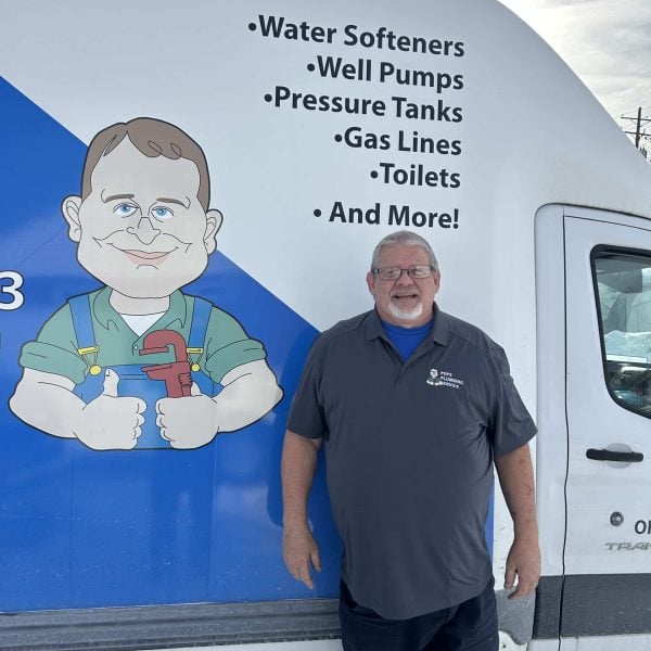 Peps Plumbing Service crew member